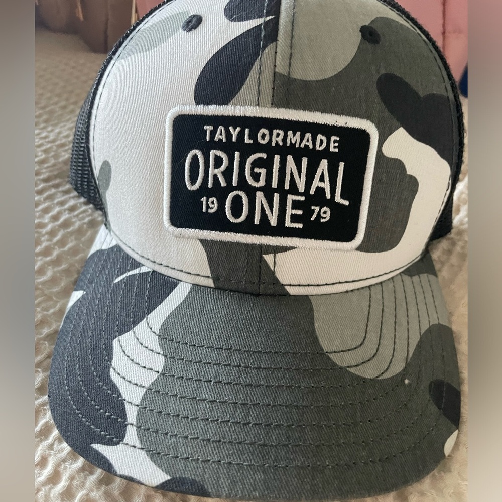TaylorMade golf hat